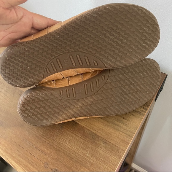 Spring Step Women's Konak Sneaker Size 37 Leather Shoe Cutouts - Picture 5 of 6